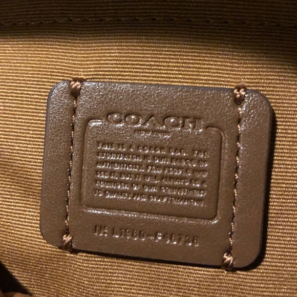 🥰HP🥰 COACH Belt Bag / Fanny Pack Light Saddle - Picture 9 of 10